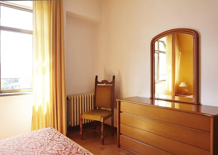2000 Otel Gravedona