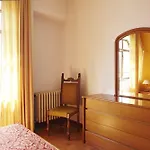2000 Otel Gravedona