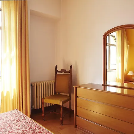 2000 Hotel Gravedona